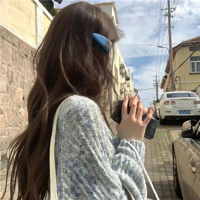 合拍学生妹 海报
